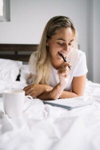 Jak stworzyć poranną rutynę na dobry start dnia